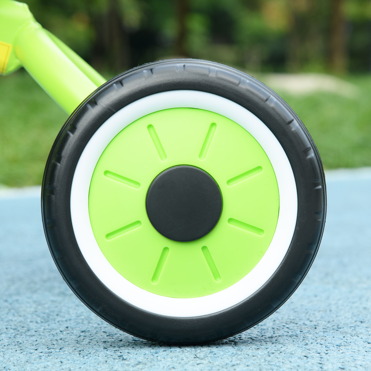 AIYAPLAY Trike with Adjustable Seat, Kids Tricycle for 2-5 Years Old Green